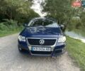Синий Фольксваген Пассат, объемом двигателя 2 л и пробегом 250 тыс. км за 5200 $, фото 1 на Automoto.ua