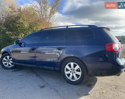 Синій Фольксваген Пассат, об'ємом двигуна 1.6 л та пробігом 232 тис. км за 5000 $, фото 4 на Automoto.ua