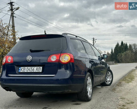 Синий Фольксваген Пассат, объемом двигателя 1.97 л и пробегом 250 тыс. км за 4700 $, фото 6 на Automoto.ua