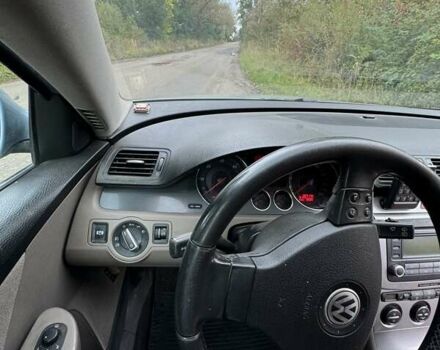 Синій Фольксваген Пассат, об'ємом двигуна 2 л та пробігом 288 тис. км за 5200 $, фото 14 на Automoto.ua