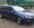 Синий Фольксваген Пассат, объемом двигателя 2 л и пробегом 350 тыс. км за 4200 $, фото 1 на Automoto.ua
