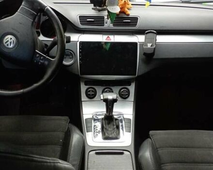Фольксваген Пассат 2006 в Песчанке на Automoto.ua Синий Фольксваген Пассат, объемом двигателя 2 л и пробегом 267 тыс. км за 4500 $, фото 3 на Automoto.ua