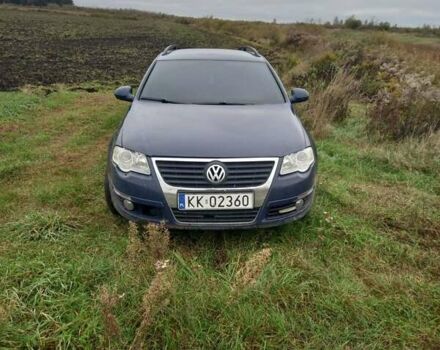 Синій Фольксваген Пассат, об'ємом двигуна 2 л та пробігом 390 тис. км за 2850 $, фото 4 на Automoto.ua