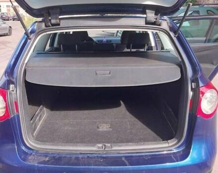 Синий Фольксваген Пассат, объемом двигателя 2 л и пробегом 305 тыс. км за 5000 $, фото 9 на Automoto.ua