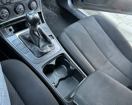 Фольксваген Пассат 2006 в Ужгороде на Automoto.ua Синий Фольксваген Пассат, объемом двигателя 1.6 л и пробегом 228 тыс. км за 4950 $, фото 31 на Automoto.ua