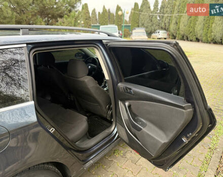 Синій Фольксваген Пассат, об'ємом двигуна 1.97 л та пробігом 295 тис. км за 5950 $, фото 13 на Automoto.ua