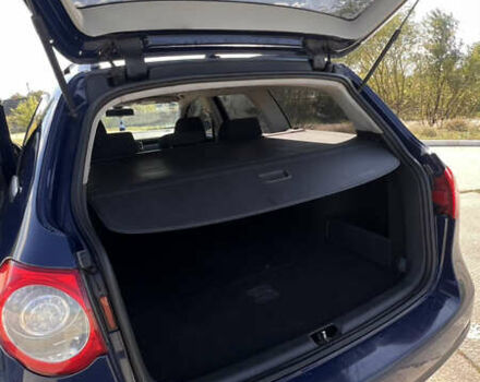 Синий Фольксваген Пассат, объемом двигателя 1.97 л и пробегом 327 тыс. км за 5000 $, фото 26 на Automoto.ua