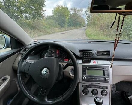 Синий Фольксваген Пассат, объемом двигателя 1.97 л и пробегом 288 тыс. км за 5400 $, фото 15 на Automoto.ua