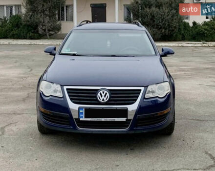 Синій Фольксваген Пассат, об'ємом двигуна 1.6 л та пробігом 269 тис. км за 5800 $, фото 1 на Automoto.ua