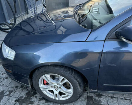 Фольксваген Пассат 2006 в Ужгороде на Automoto.ua Синий Фольксваген Пассат, объемом двигателя 1.6 л и пробегом 228 тыс. км за 4950 $, фото 13 на Automoto.ua