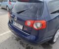 Синий Фольксваген Пассат, объемом двигателя 2 л и пробегом 315 тыс. км за 5400 $, фото 9 на Automoto.ua