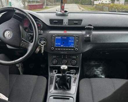 Синий Фольксваген Пассат, объемом двигателя 1.97 л и пробегом 250 тыс. км за 4700 $, фото 13 на Automoto.ua