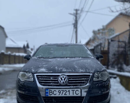 Синий Фольксваген Пассат, объемом двигателя 1.6 л и пробегом 266 тыс. км за 4500 $, фото 1 на Automoto.ua