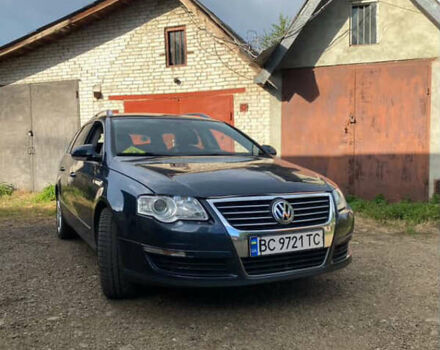 Синий Фольксваген Пассат, объемом двигателя 1.6 л и пробегом 266 тыс. км за 4500 $, фото 2 на Automoto.ua