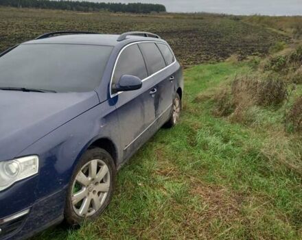 Синій Фольксваген Пассат, об'ємом двигуна 2 л та пробігом 390 тис. км за 2850 $, фото 2 на Automoto.ua