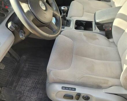 Синий Фольксваген Пассат, объемом двигателя 1.97 л и пробегом 400 тыс. км за 5300 $, фото 8 на Automoto.ua