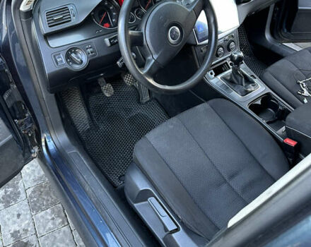 Фольксваген Пассат 2006 в Ужгороде на Automoto.ua Синий Фольксваген Пассат, объемом двигателя 1.6 л и пробегом 228 тыс. км за 4950 $, фото 32 на Automoto.ua