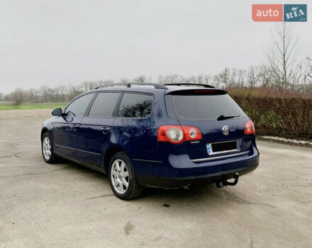 Синій Фольксваген Пассат, об'ємом двигуна 1.6 л та пробігом 269 тис. км за 5800 $, фото 5 на Automoto.ua