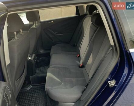 Синий Фольксваген Пассат, объемом двигателя 2 л и пробегом 344 тыс. км за 6455 $, фото 26 на Automoto.ua