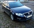 Синій Фольксваген Пассат, об'ємом двигуна 2 л та пробігом 284 тис. км за 4400 $, фото 1 на Automoto.ua