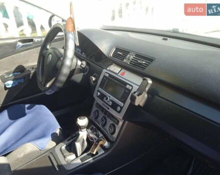 Синий Фольксваген Пассат, объемом двигателя 1.6 л и пробегом 260 тыс. км за 5600 $, фото 1 на Automoto.ua