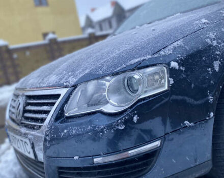 Синий Фольксваген Пассат, объемом двигателя 1.6 л и пробегом 266 тыс. км за 4500 $, фото 4 на Automoto.ua