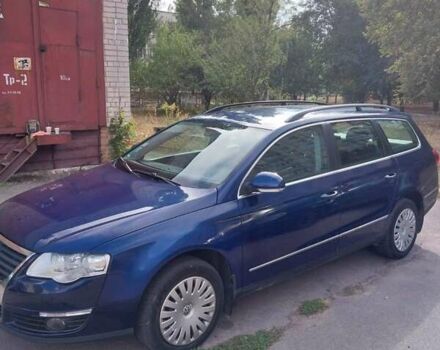 Синий Фольксваген Пассат, объемом двигателя 2 л и пробегом 305 тыс. км за 5000 $, фото 4 на Automoto.ua