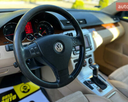 Синій Фольксваген Пассат, об'ємом двигуна 2 л та пробігом 350 тис. км за 5400 $, фото 16 на Automoto.ua