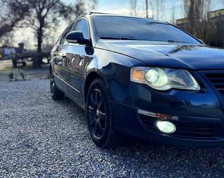 Синий Фольксваген Пассат, объемом двигателя 2 л и пробегом 317 тыс. км за 5950 $, фото 1 на Automoto.ua