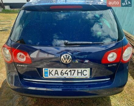 Синий Фольксваген Пассат, объемом двигателя 2 л и пробегом 335 тыс. км за 6300 $, фото 2 на Automoto.ua