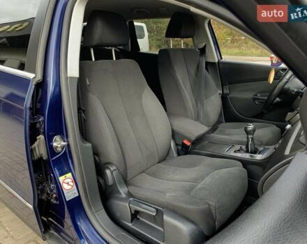 Синий Фольксваген Пассат, объемом двигателя 2 л и пробегом 344 тыс. км за 6455 $, фото 34 на Automoto.ua