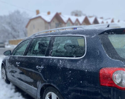 Синий Фольксваген Пассат, объемом двигателя 1.6 л и пробегом 266 тыс. км за 4500 $, фото 5 на Automoto.ua