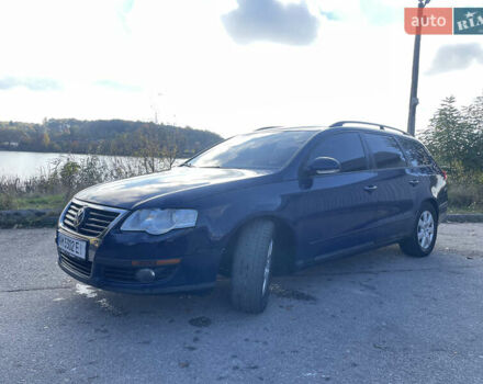 Синій Фольксваген Пассат, об'ємом двигуна 1.6 л та пробігом 232 тис. км за 5000 $, фото 1 на Automoto.ua
