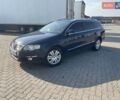 Синій Фольксваген Пассат, об'ємом двигуна 2 л та пробігом 290 тис. км за 6350 $, фото 1 на Automoto.ua