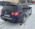 Синий Фольксваген Пассат, объемом двигателя 2 л и пробегом 316 тыс. км за 6000 $, фото 4 на Automoto.ua