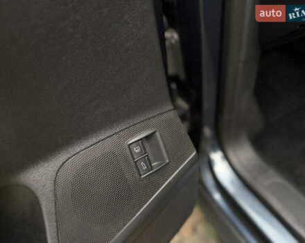 Синій Фольксваген Пассат, об'ємом двигуна 1.97 л та пробігом 295 тис. км за 5950 $, фото 24 на Automoto.ua