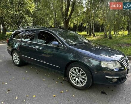 Синий Фольксваген Пассат, объемом двигателя 1.9 л и пробегом 389 тыс. км за 5450 $, фото 5 на Automoto.ua