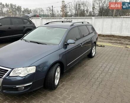 Синий Фольксваген Пассат, объемом двигателя 2 л и пробегом 271 тыс. км за 5500 $, фото 3 на Automoto.ua