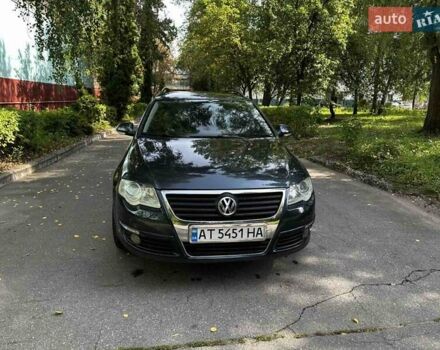 Синий Фольксваген Пассат, объемом двигателя 1.9 л и пробегом 389 тыс. км за 5450 $, фото 3 на Automoto.ua