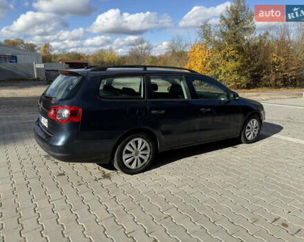 Синій Фольксваген Пассат, об'ємом двигуна 1.6 л та пробігом 192 тис. км за 5700 $, фото 9 на Automoto.ua