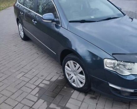 Синий Фольксваген Пассат, объемом двигателя 1.97 л и пробегом 289 тыс. км за 6400 $, фото 8 на Automoto.ua