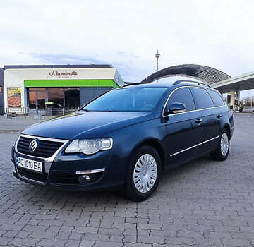 Синий Фольксваген Пассат, объемом двигателя 1.97 л и пробегом 280 тыс. км за 6500 $, фото 5 на Automoto.ua