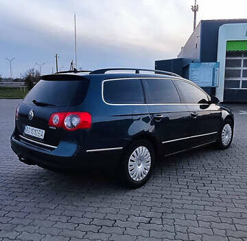 Синий Фольксваген Пассат, объемом двигателя 1.97 л и пробегом 280 тыс. км за 6500 $, фото 4 на Automoto.ua