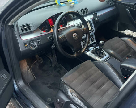 Синій Фольксваген Пассат, об'ємом двигуна 2 л та пробігом 328 тис. км за 7100 $, фото 17 на Automoto.ua