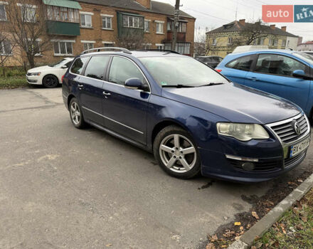 Синий Фольксваген Пассат, объемом двигателя 2 л и пробегом 265 тыс. км за 6500 $, фото 1 на Automoto.ua