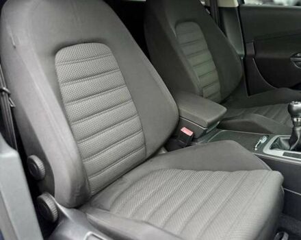 Синий Фольксваген Пассат, объемом двигателя 1.98 л и пробегом 234 тыс. км за 5499 $, фото 24 на Automoto.ua