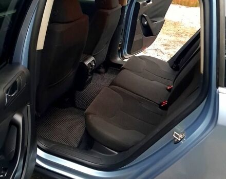 Синий Фольксваген Пассат, объемом двигателя 2 л и пробегом 245 тыс. км за 6700 $, фото 5 на Automoto.ua