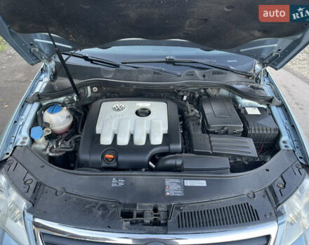 Фольксваген Пассат 2007 в Нежине на Automoto.ua Синий Фольксваген Пассат, объемом двигателя 1.97 л и пробегом 300 тыс. км за 5999 $, фото 12 на Automoto.ua