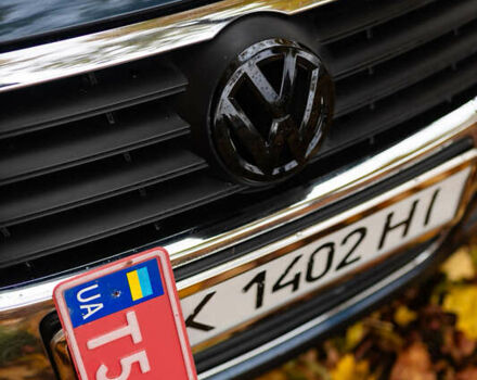 Синий Фольксваген Пассат, объемом двигателя 2 л и пробегом 284 тыс. км за 6400 $, фото 30 на Automoto.ua