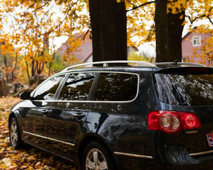 Синий Фольксваген Пассат, объемом двигателя 2 л и пробегом 284 тыс. км за 6400 $, фото 18 на Automoto.ua